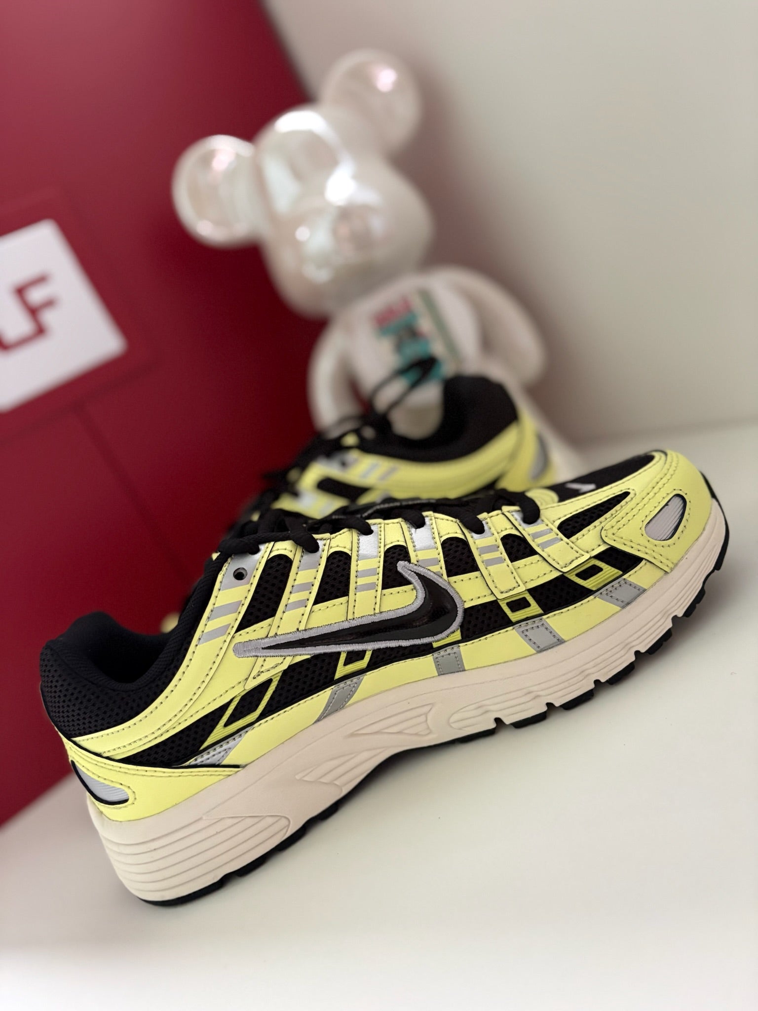 Nike P-6000 GS Trainers Lemon Twist Black Metallic Silver UK 6