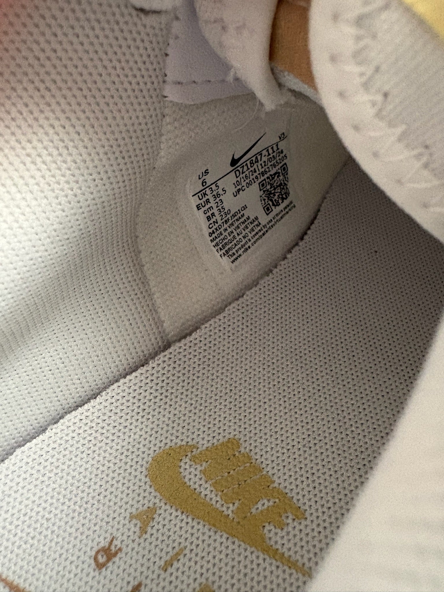 Nike Air Force 1 Shadow White Hemp Team Gold UK 3.5