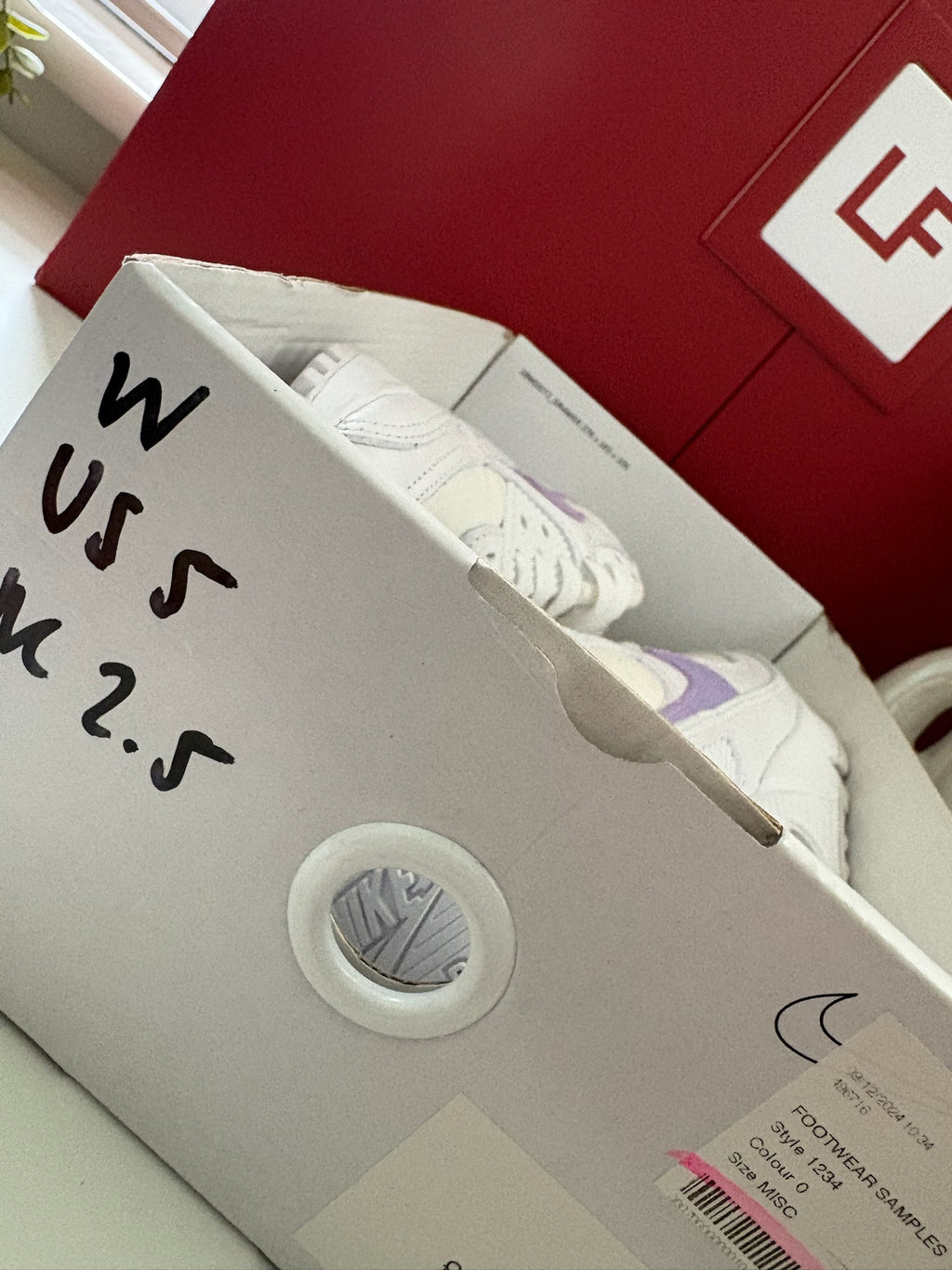 Nike Air Max 90 Sample Pair White Purple UK 2.5 Rare Sample