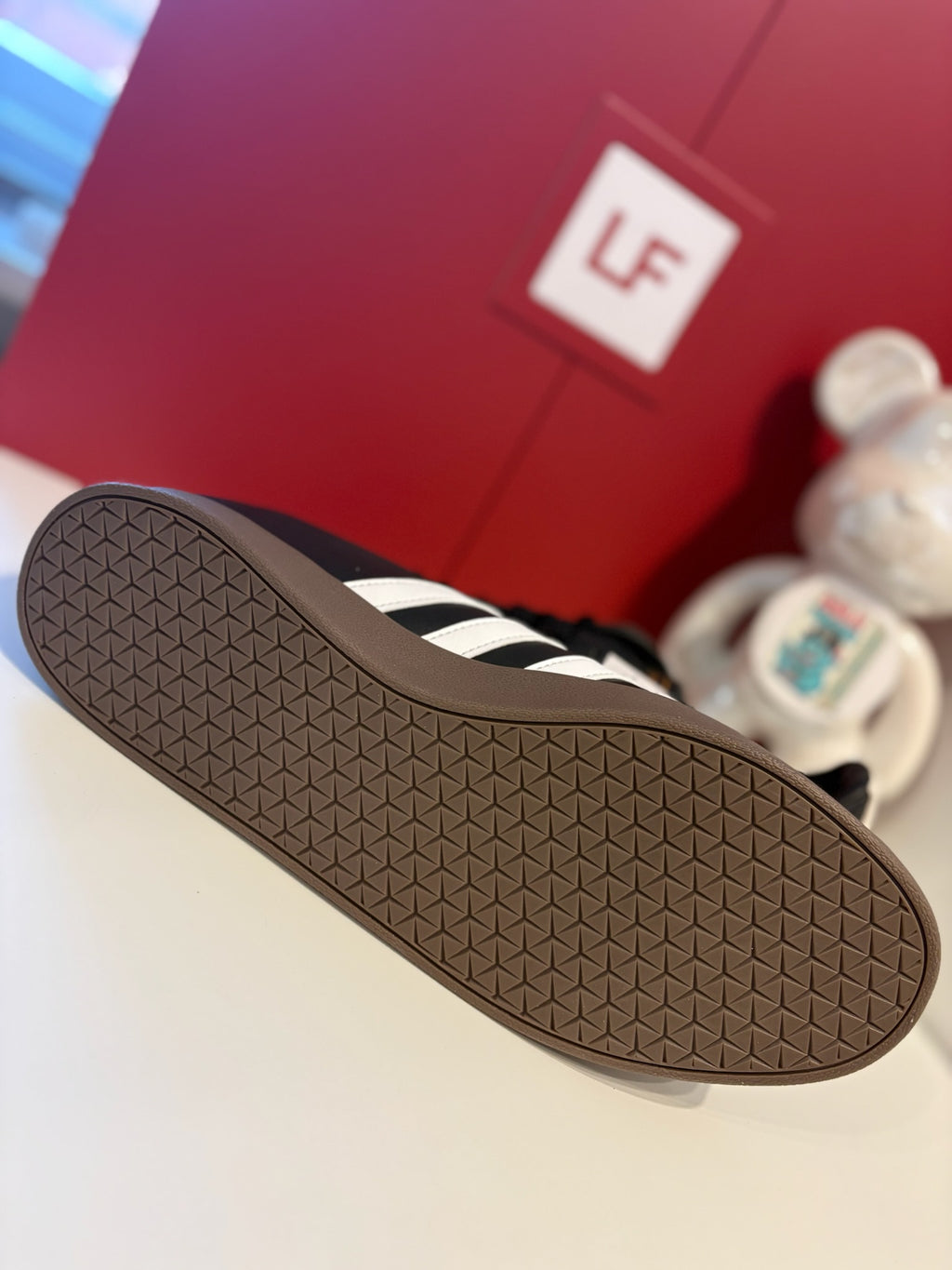 Adidas VL Court 2.0 – Black / White / Gum – UK 11