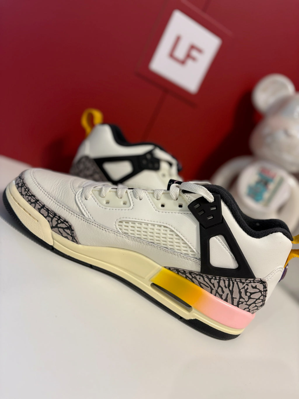 Jordan Spizike Low White Multi UK 6 GS
